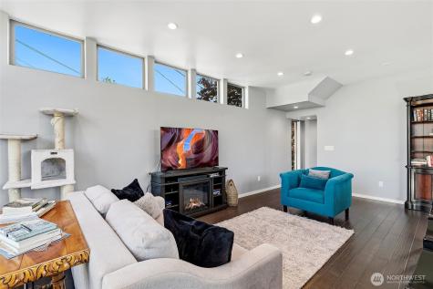 5953 Fauntleroy Way SW Seattle WA 98136