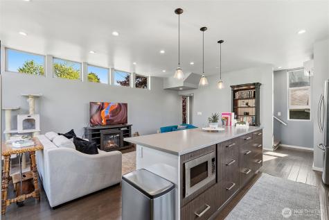 5953 Fauntleroy Way SW Seattle WA 98136