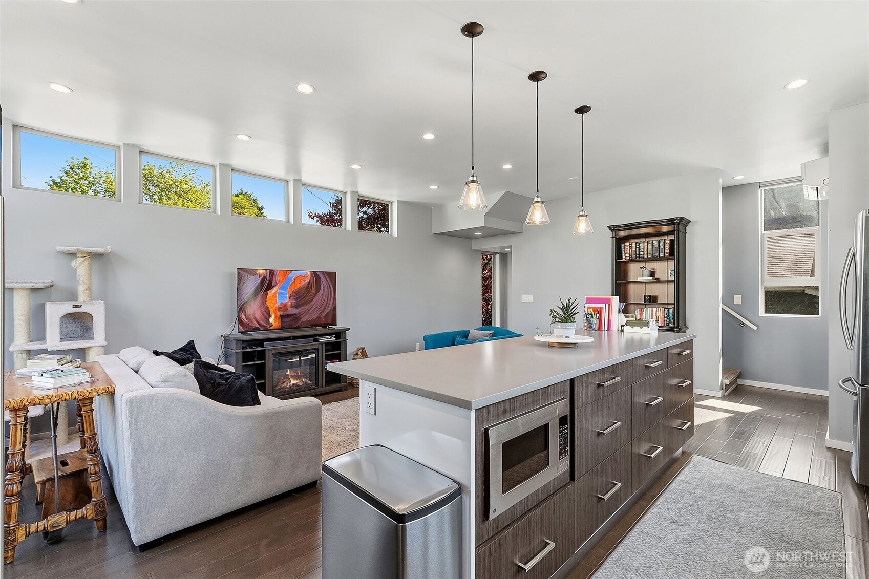 5953 Fauntleroy Way SW Seattle WA 98136