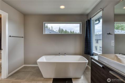 4565 Castleton Road SW Port Orchard WA 98367