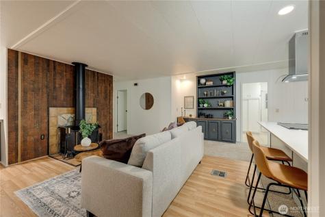 19305 127th Avenue NE Bothell WA 98011