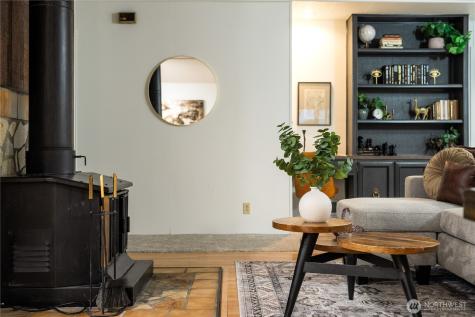 19305 127th Avenue NE Bothell WA 98011