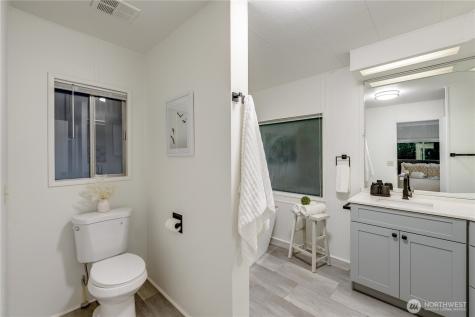 19305 127th Avenue NE Bothell WA 98011