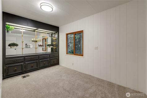 19305 127th Avenue NE Bothell WA 98011