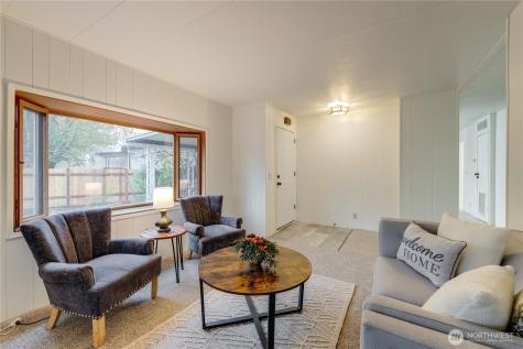 19305 127th Avenue NE Bothell WA 98011