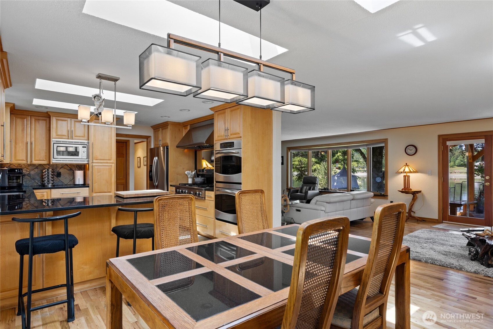 295 SE Bayview Road Shelton WA 98584