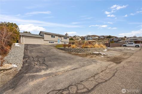109 Pyramid Place Chelan WA 98816