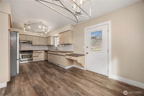 109 Pyramid Place Chelan WA 98816