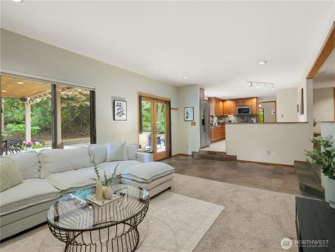24214 SE 18th Place Sammamish WA 98075