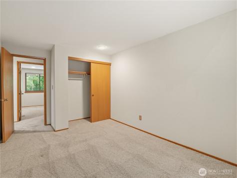 24214 SE 18th Place Sammamish WA 98075