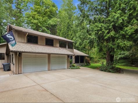 24214 SE 18th Place Sammamish WA 98075
