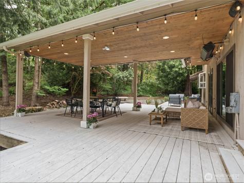 24214 SE 18th Place Sammamish WA 98075