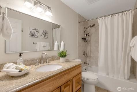 9236 NE 126th Place Kirkland WA 98034