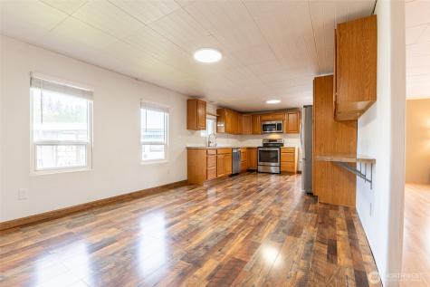7108 53rd Street Court E Puyallup WA 98371