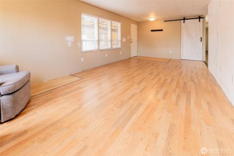 7108 53rd Street Court E Puyallup WA 98371
