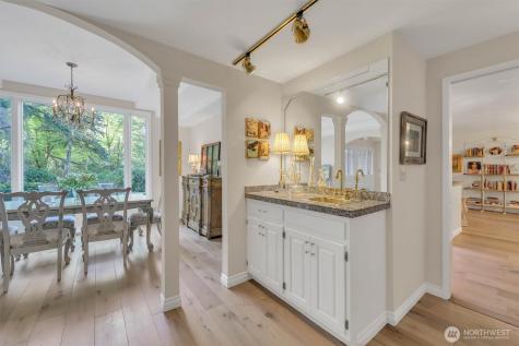 13320 211th Place NE Woodinville WA 98077