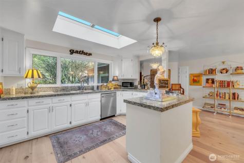 13320 211th Place NE Woodinville WA 98077