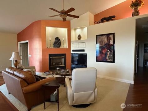 255 Astro Drive Kelso WA 98626