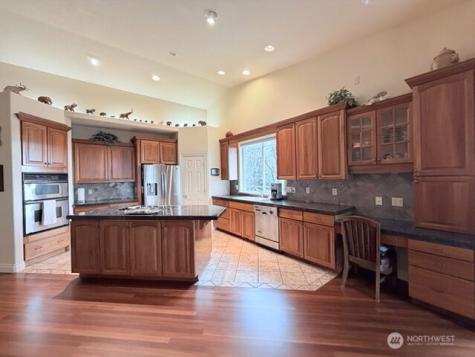 255 Astro Drive Kelso WA 98626