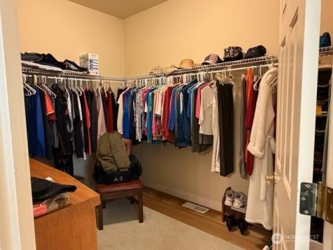 255 Astro Drive Kelso WA 98626