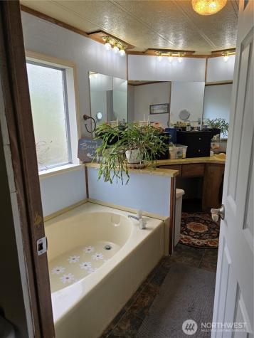32211 N Place Ocean Park WA 98640
