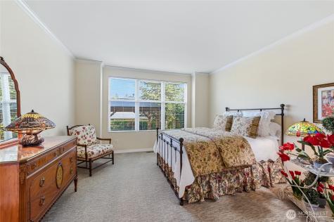 24563 NE Vine Maple Way Redmond WA 98053