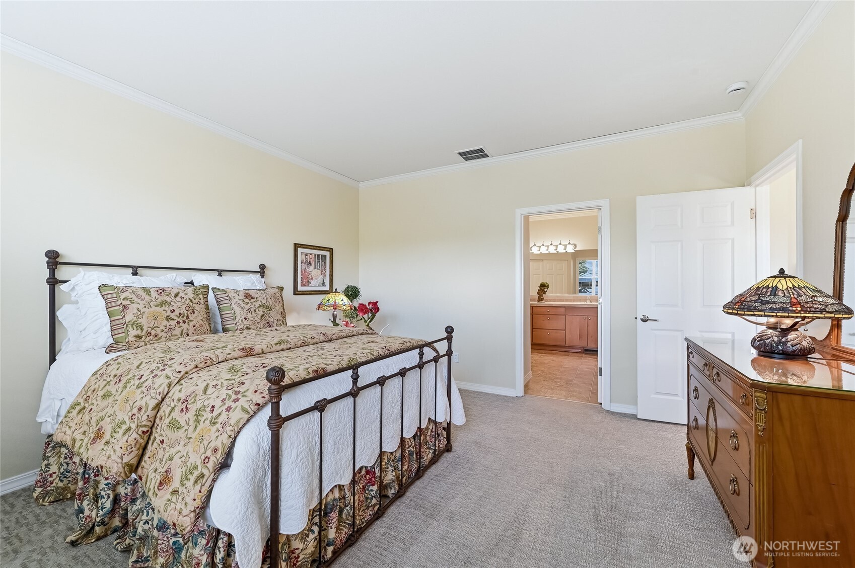 24563 NE Vine Maple Way Redmond WA 98053