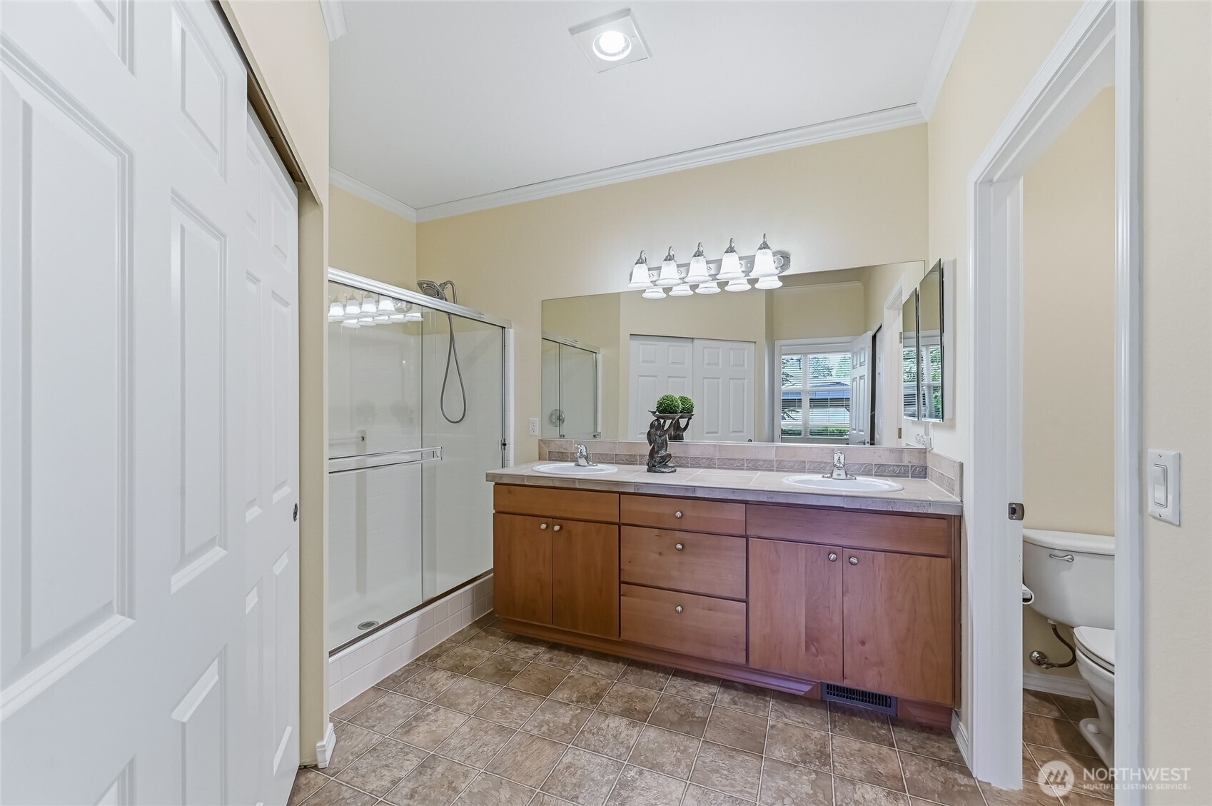24563 NE Vine Maple Way Redmond WA 98053