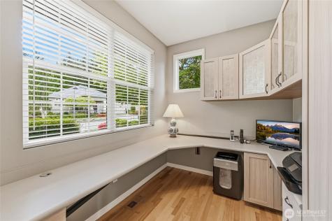 24563 NE Vine Maple Way Redmond WA 98053