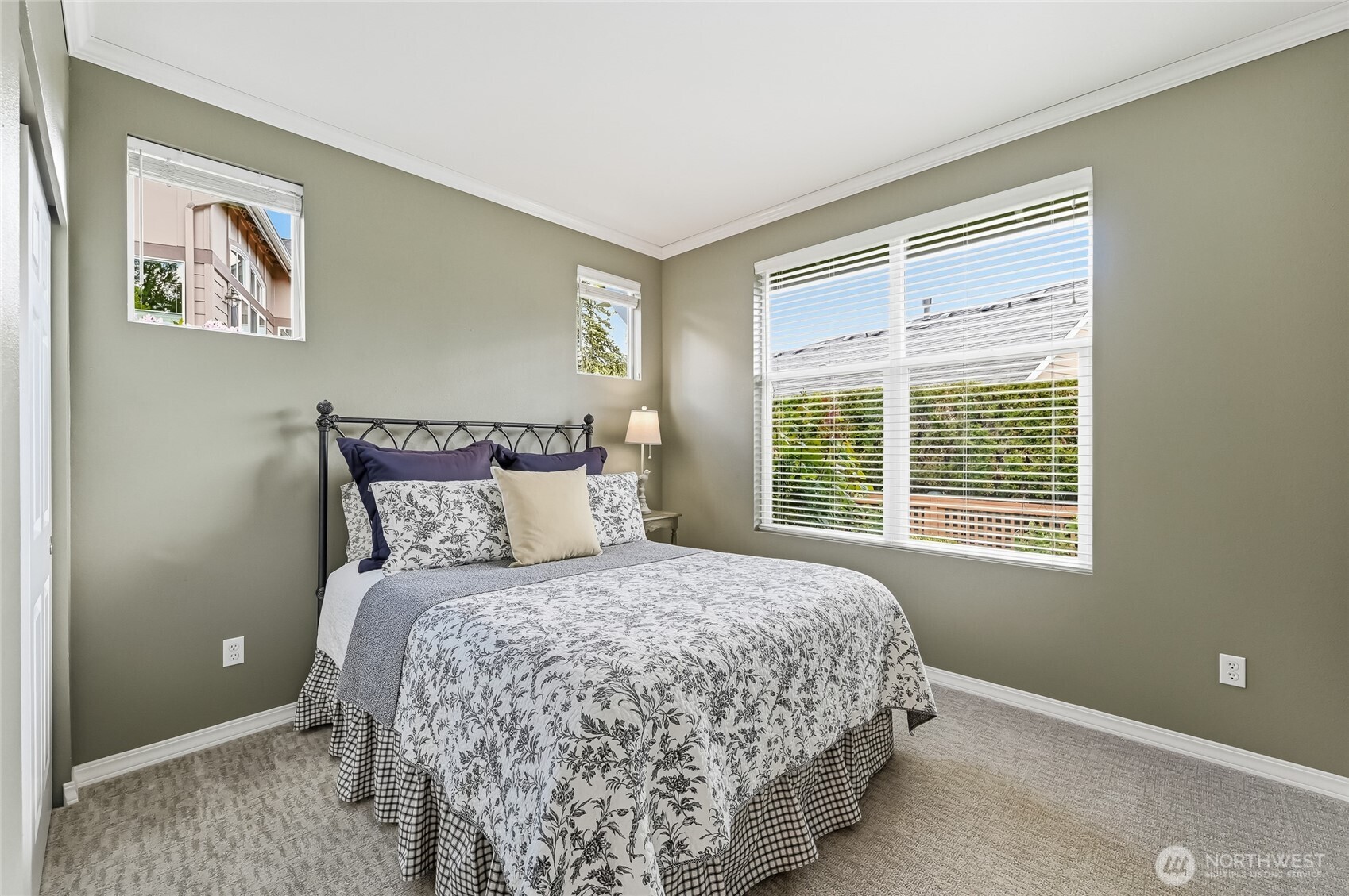 24563 NE Vine Maple Way Redmond WA 98053
