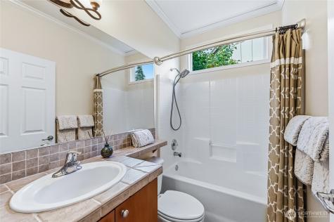 24563 NE Vine Maple Way Redmond WA 98053