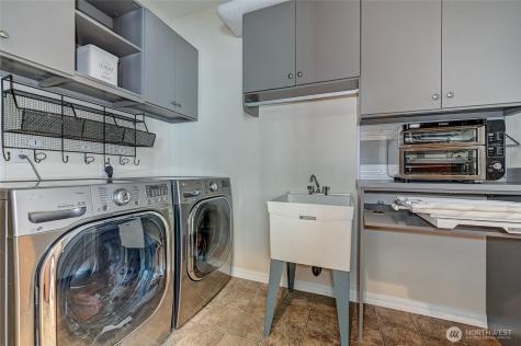 24563 NE Vine Maple Way Redmond WA 98053