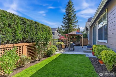 24563 NE Vine Maple Way Redmond WA 98053