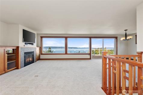 1015 Aqua Vista Lane Camano Island WA 98282
