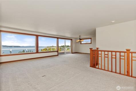 1015 Aqua Vista Lane Camano Island WA 98282