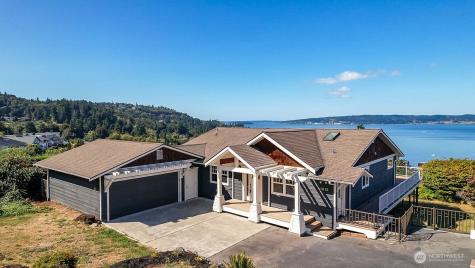 1015 Aqua Vista Lane Camano Island WA 98282