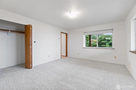 1015 Aqua Vista Lane Camano Island WA 98282