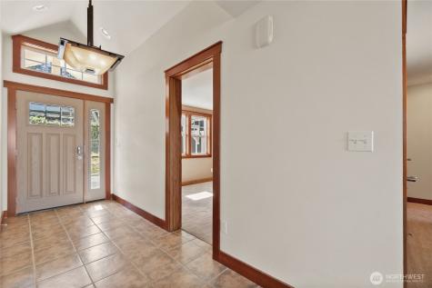 1015 Aqua Vista Lane Camano Island WA 98282