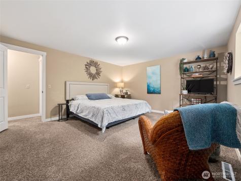12430 136th Avenue E Puyallup WA 98374