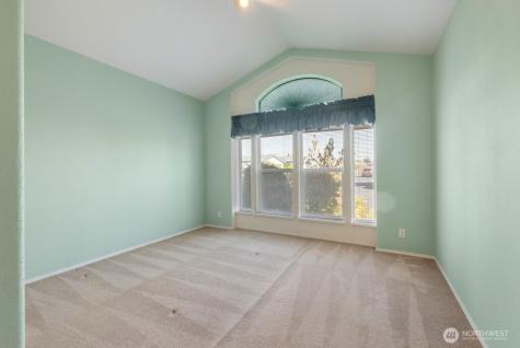 8902 60th Avenue E Puyallup WA 98371