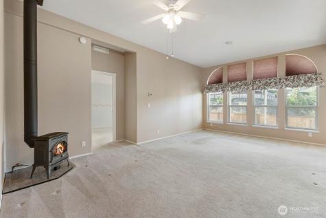 8902 60th Avenue E Puyallup WA 98371