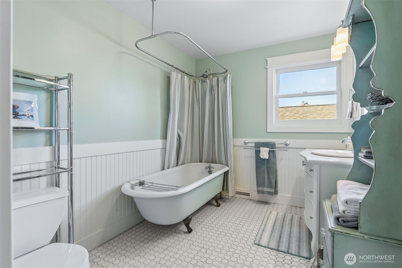 1923 Water Street SW Olympia WA 98501