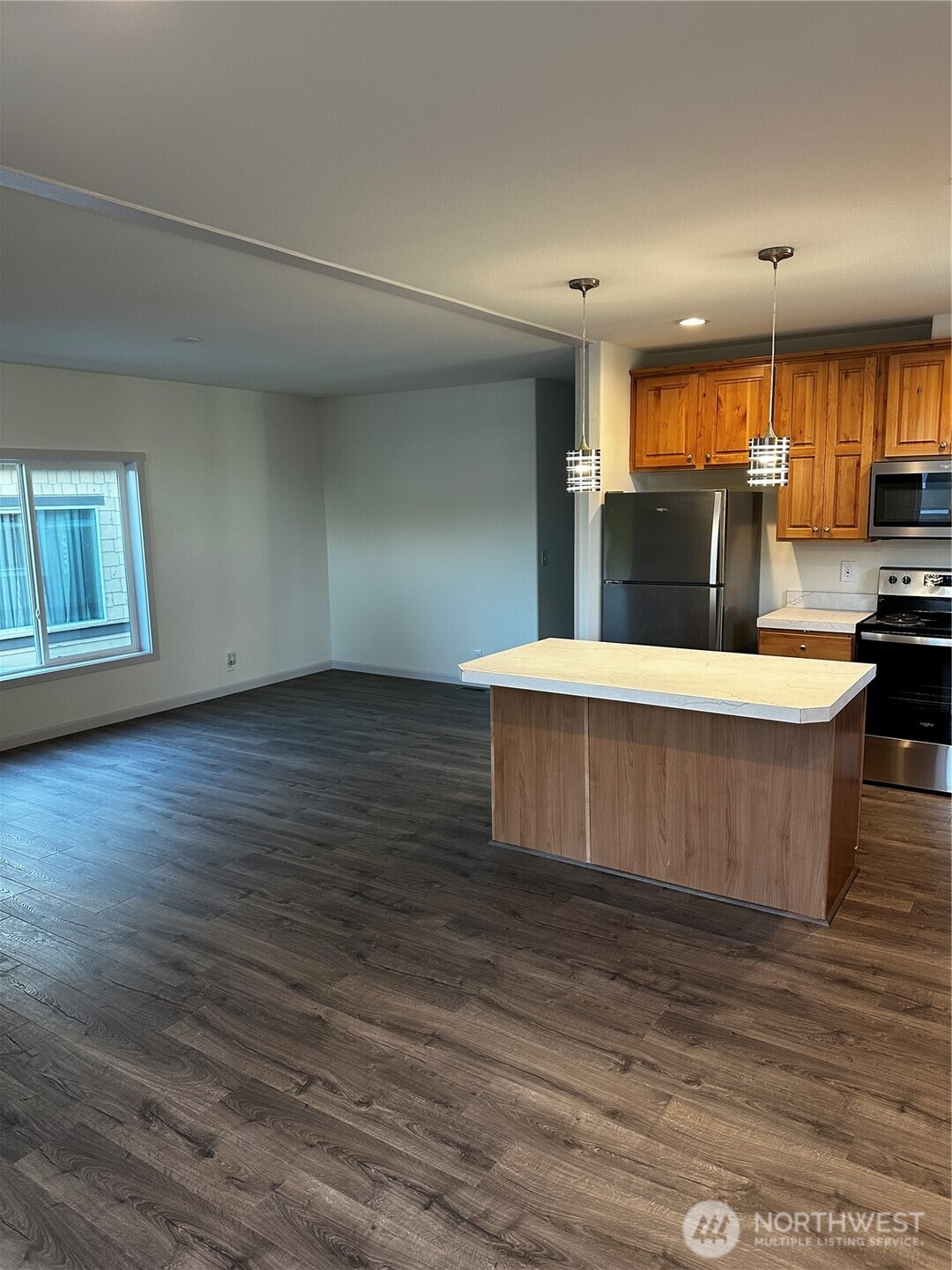 10302 Lakeview Avenue SW Lakewood WA 98499