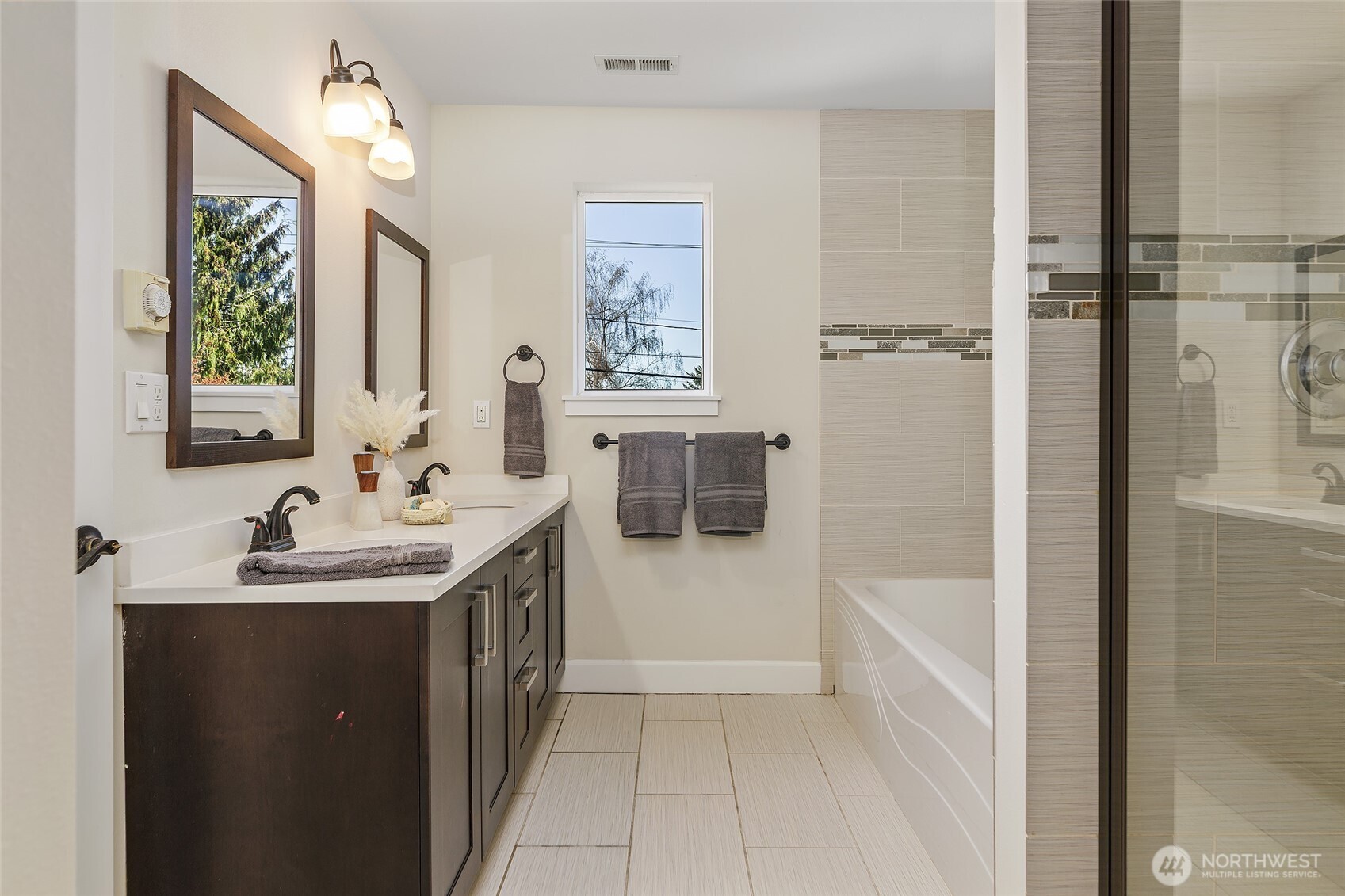 1910 Chestnut Street Everett WA 98201