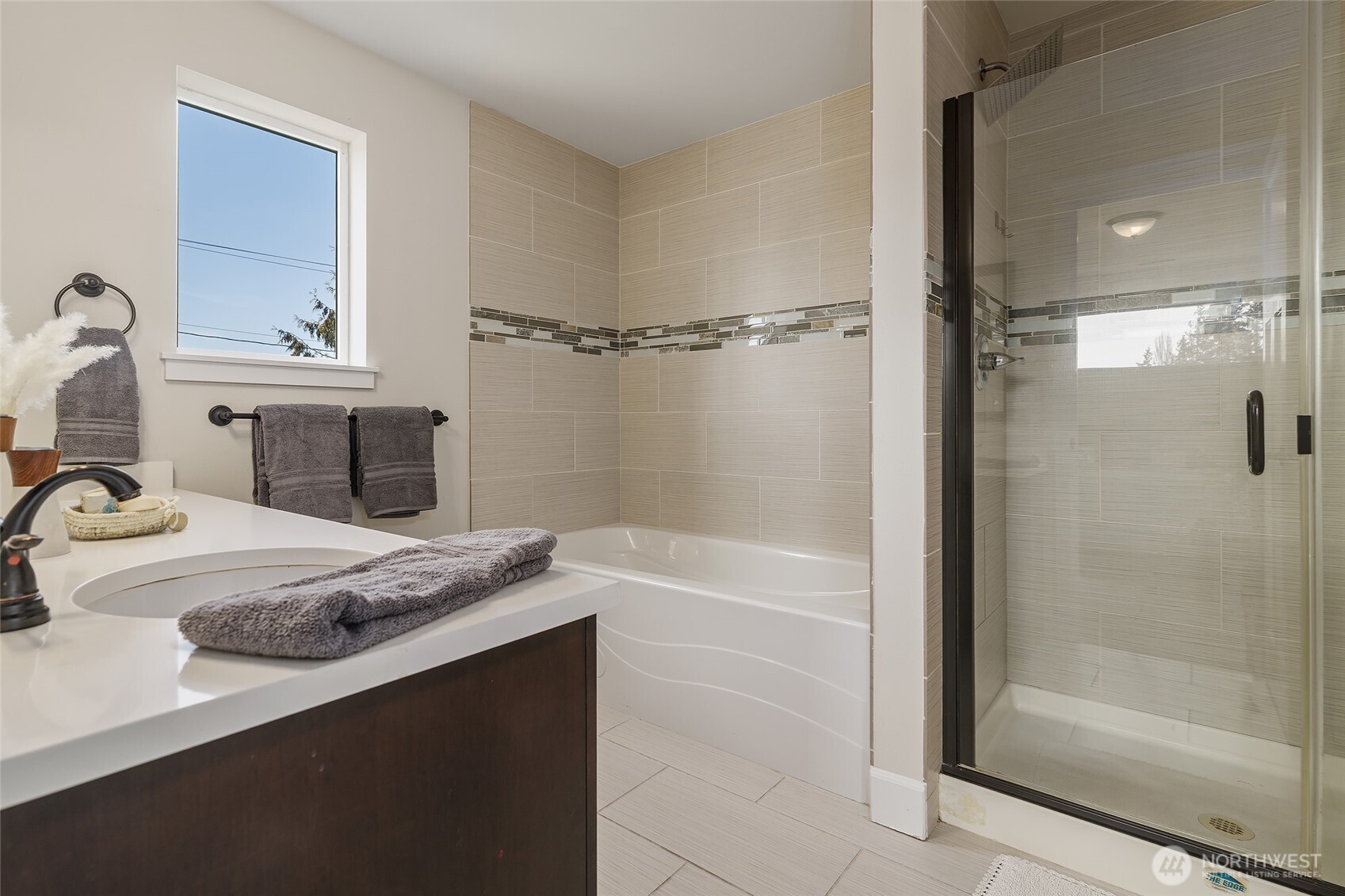 1910 Chestnut Street Everett WA 98201
