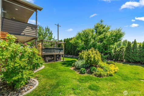 700 Clarissa Lane East Wenatchee WA 98802