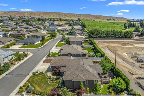 700 Clarissa Lane East Wenatchee WA 98802
