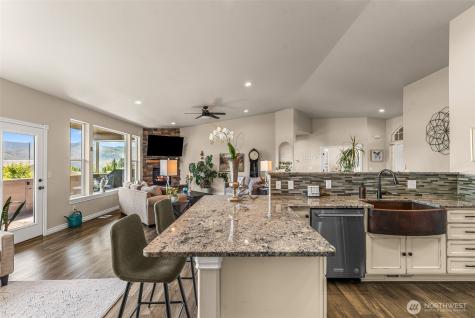 700 Clarissa Lane East Wenatchee WA 98802