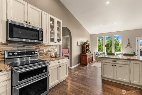 700 Clarissa Lane East Wenatchee WA 98802
