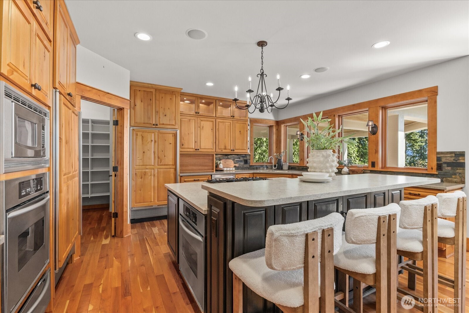 13748 242nd Avenue NE Woodinville WA 98077